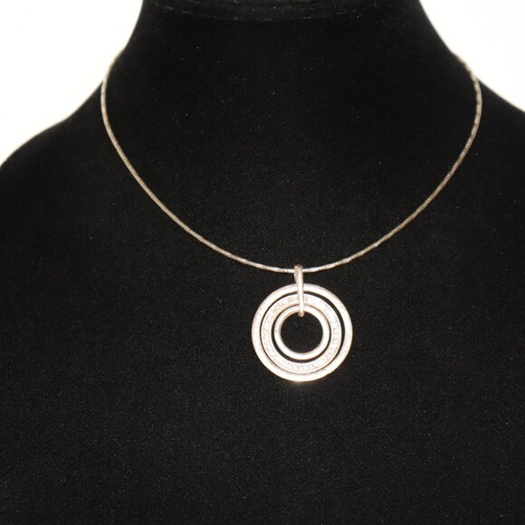 ⚙️ Silver Wire Chain Necklace with Triple Ring Pendant  ✨ - Picture 7 of 7